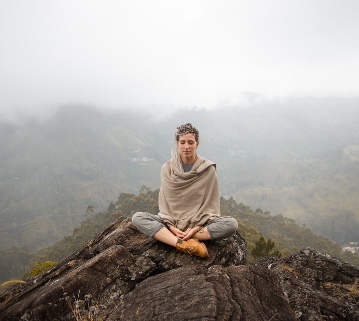 sri-lanka-meditation